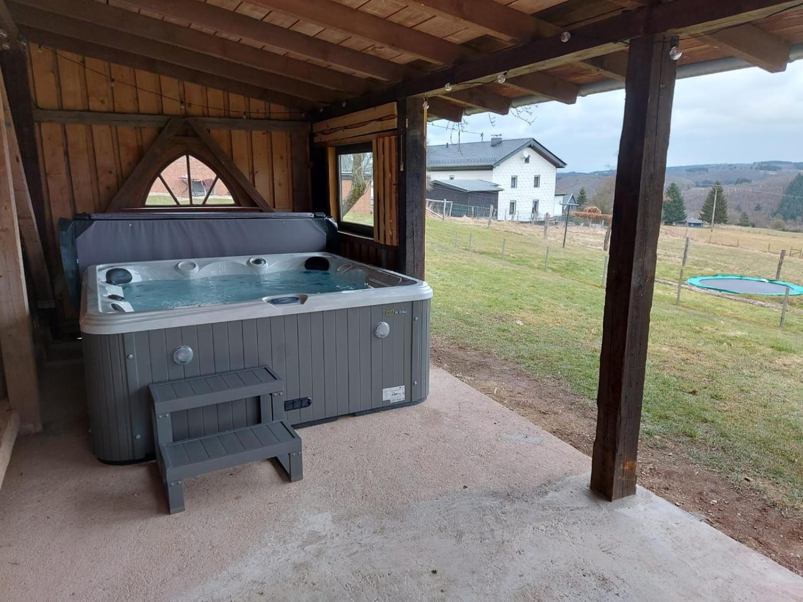 Ferienhaus Hescheld With Private Jacuzzi Hellenthal Eksteriør bilde