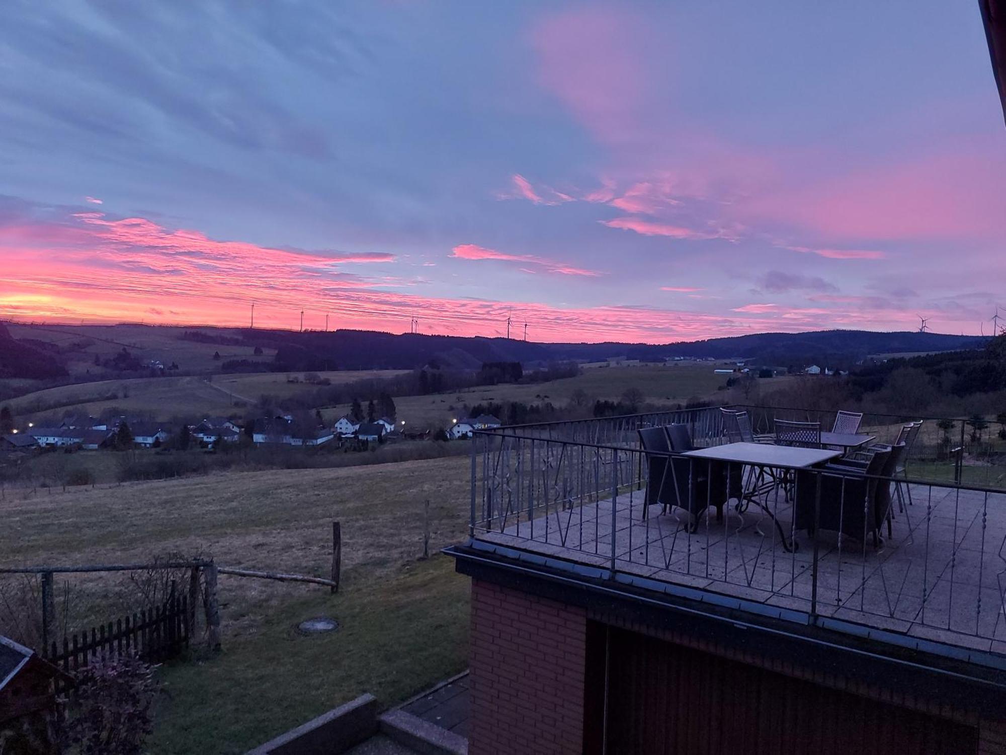 Ferienhaus Hescheld With Private Jacuzzi Hellenthal Eksteriør bilde